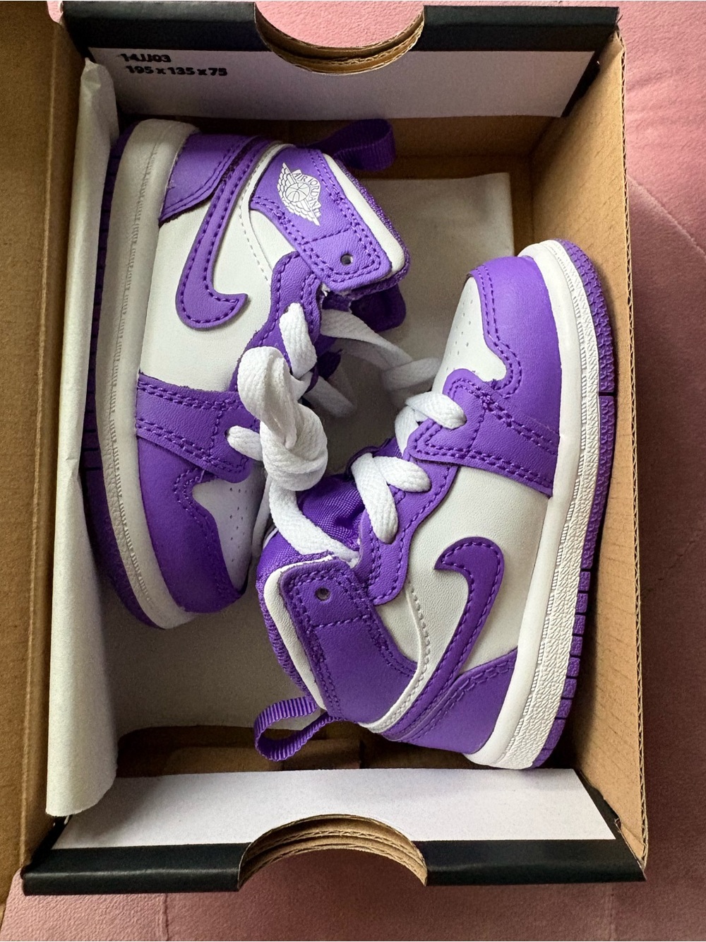 Jordan 1 Mid sneakers Purple Venom size 5c